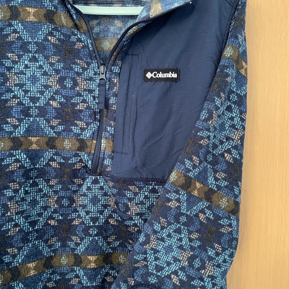Columbia Blue Patterned Pullover - image 1